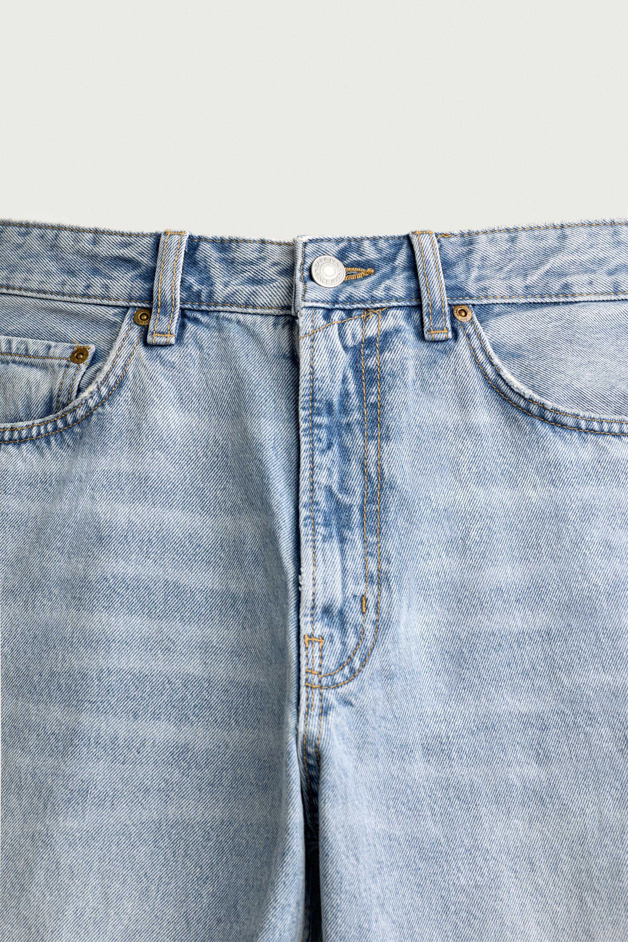 LOOSE FIT JEANS